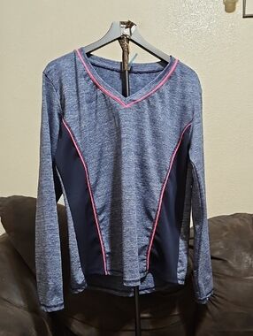 Ashley Blue Navy Heather V‑Neck Long Sleeve Top with Pink Piping